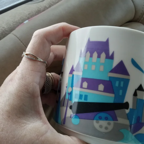 Starbucks Quebec I am here coffee mug collectors mug 12 oz - Picture 3 of 4